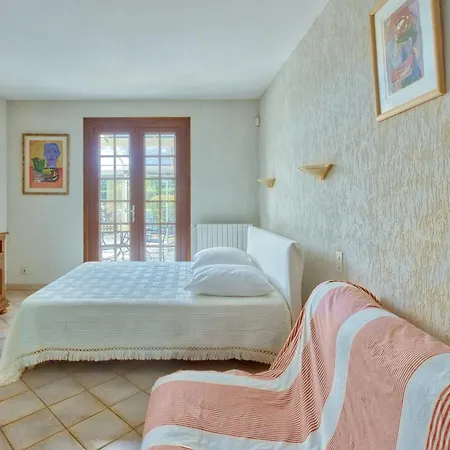 Holiday home Ile Heureuse - Maison 6p Chateau Doleron